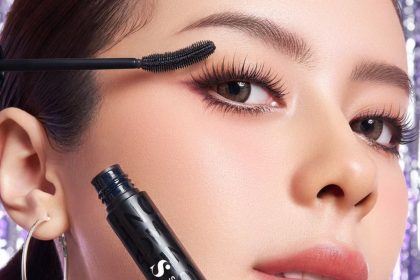 Cara Mengatasi Maskara yang Menggumpal Saat Dipakai